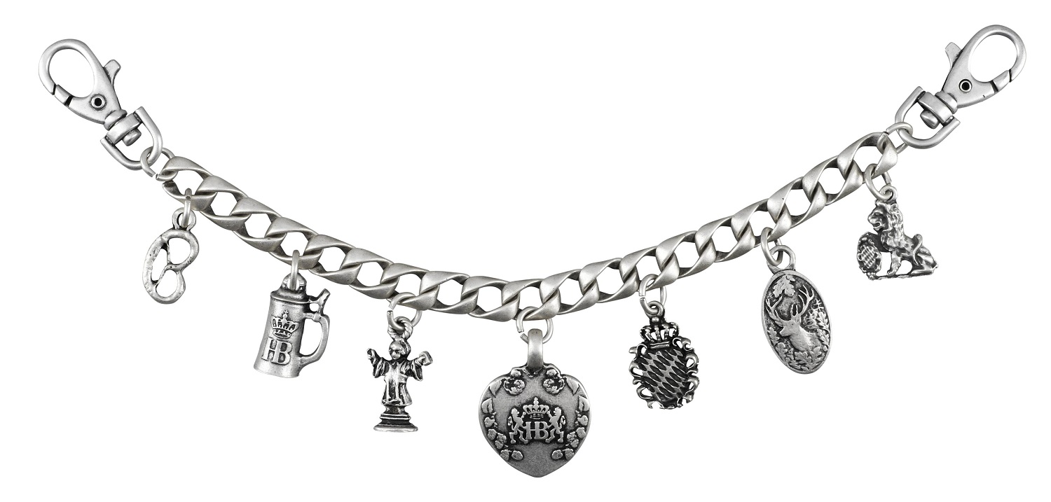 Silberfarbenes Damen-Charivari mit sieben Anhängern, darunter Brezel, Bierkrug, Engel, Herz mit Hofbräuhaus-Logo, Wappen, Medaillon und Löwe.