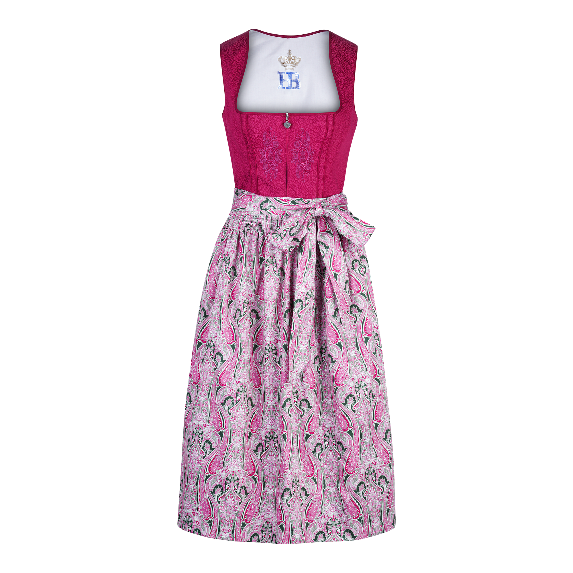 Traditionelles Dirndl mit pinkem Mieder und silbernem Reißverschluss, darüber das „HB“-Logo mit Krone. Der Rock ist rosa mit floralem Muster und farblich passender, seitlich gebundener Schürze.