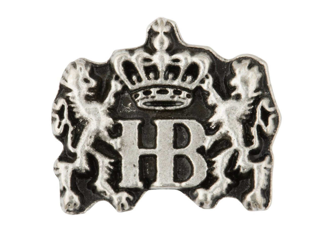 Metall-Pin in Wappenform mit Hofbräuhaus-Logo: Krone über den Buchstaben HB, flankiert von zwei Löwen.